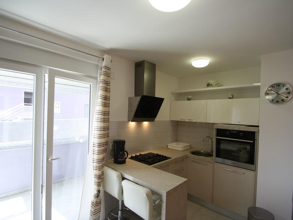 Apartment Tea Pula Exteriör bild